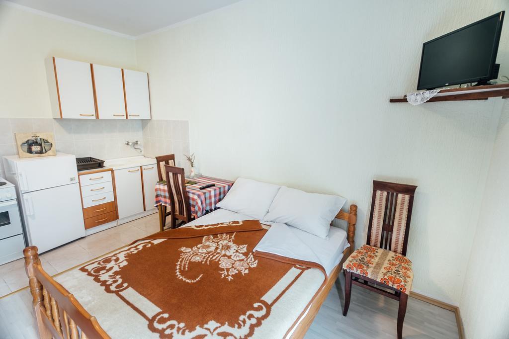 Guest House Bajceta Herceg Novi Esterno foto